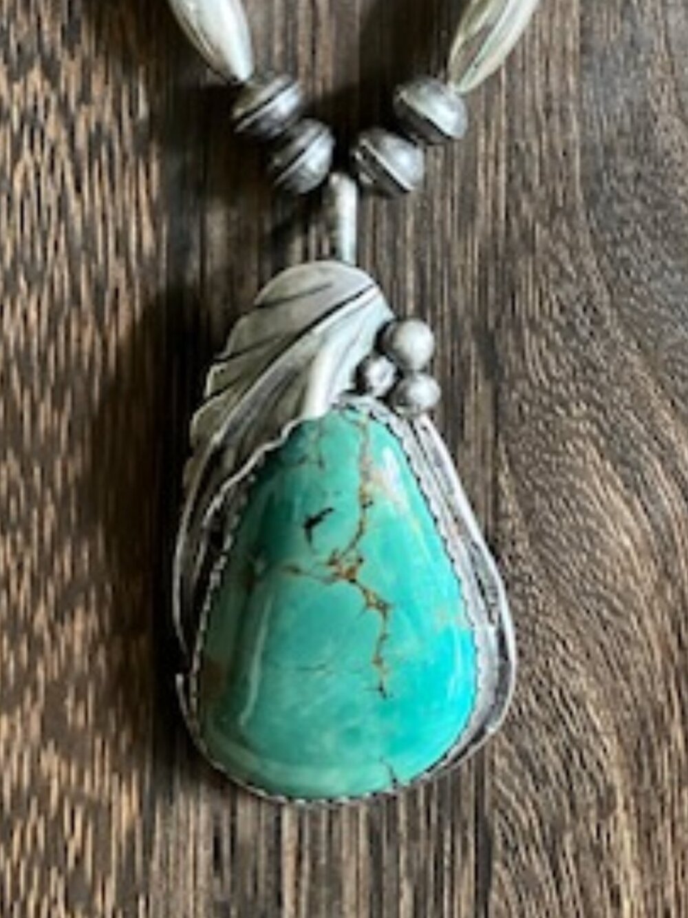VTG Large Navajo Green Turquoise Pendant on Santo Domingo Heishi & Bench Beads - Picture 6 of 7
